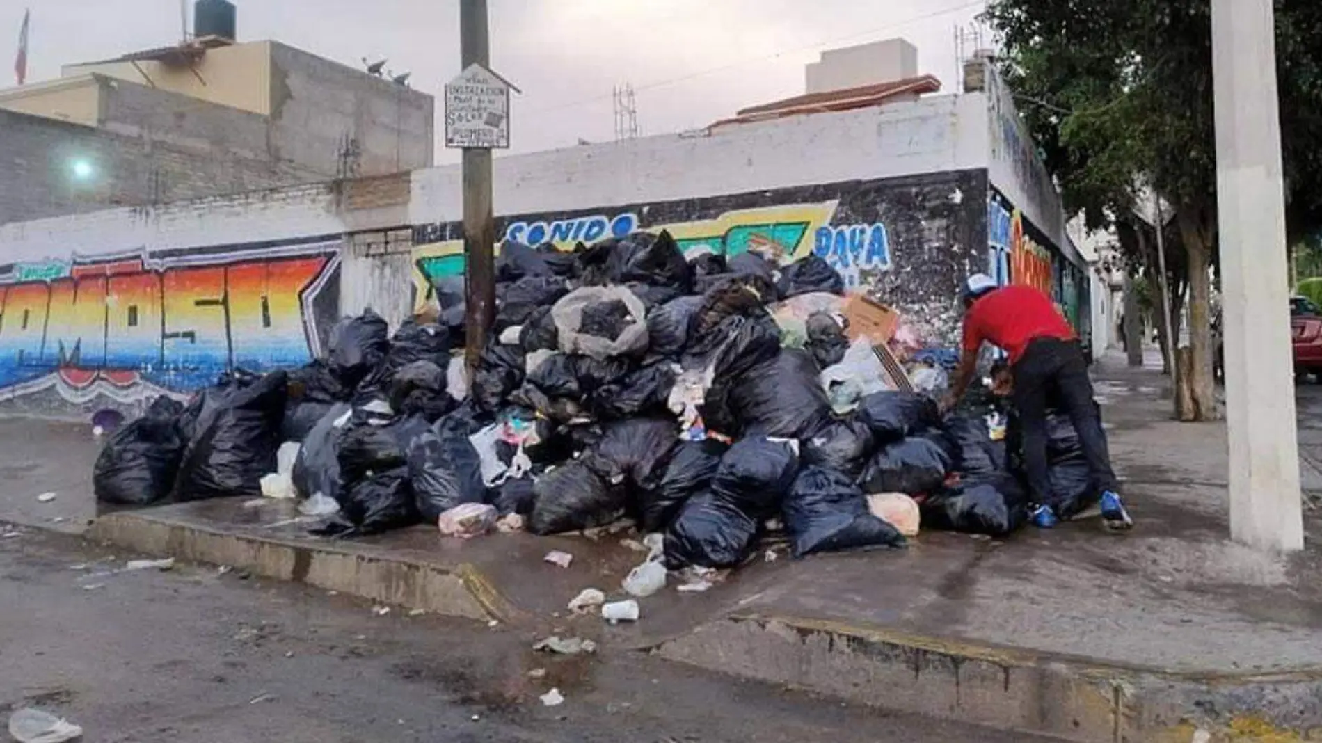 Sergio Salomón Céspedes Peregrina defendió de nueva cuenta al presidente municipal de Tehuacán, Pedro Tepole Hernández